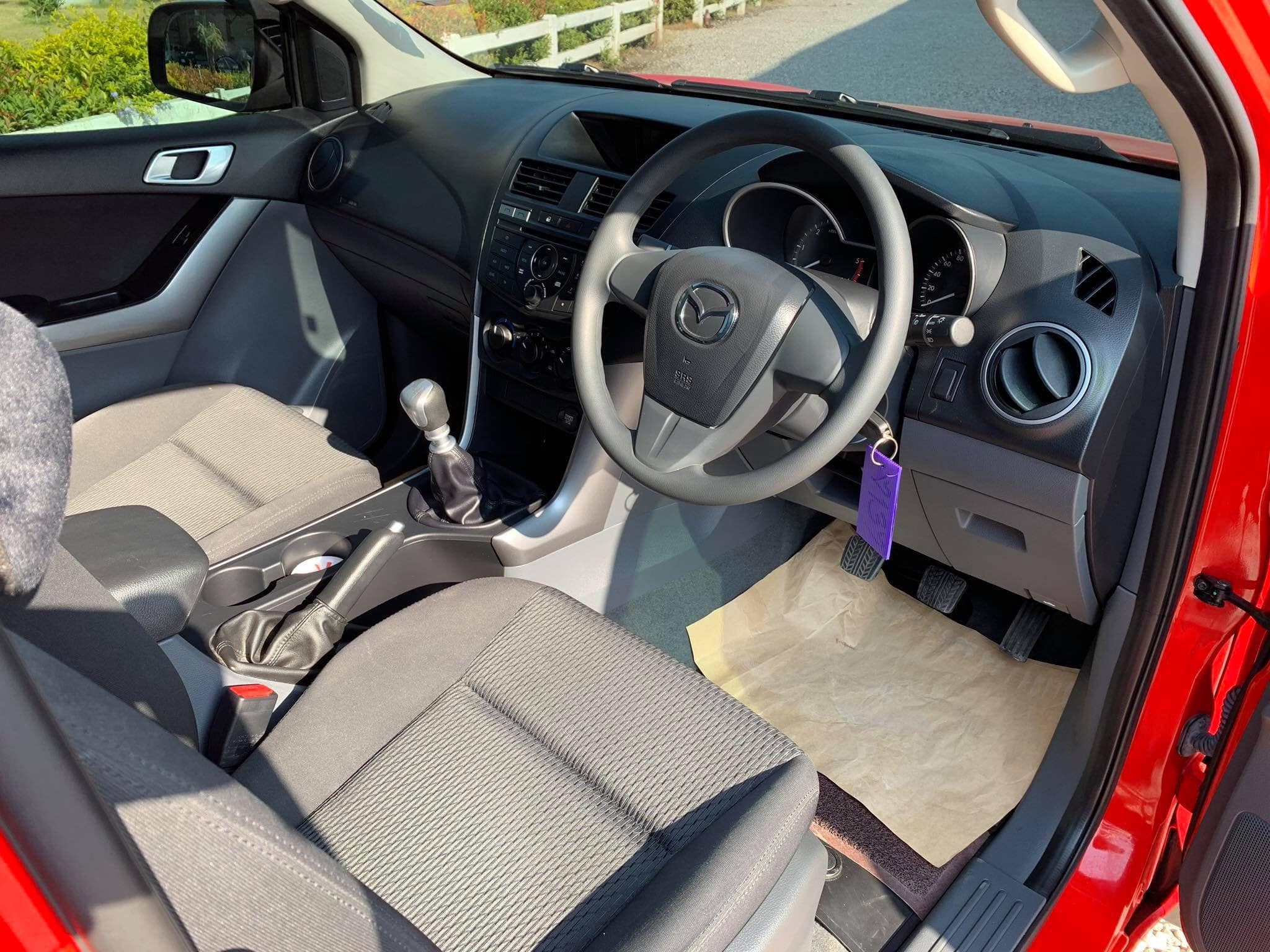 Mazda BT-50 PRO Free Style Cab ปี 2016 สีแดง (รูปที่ 8)