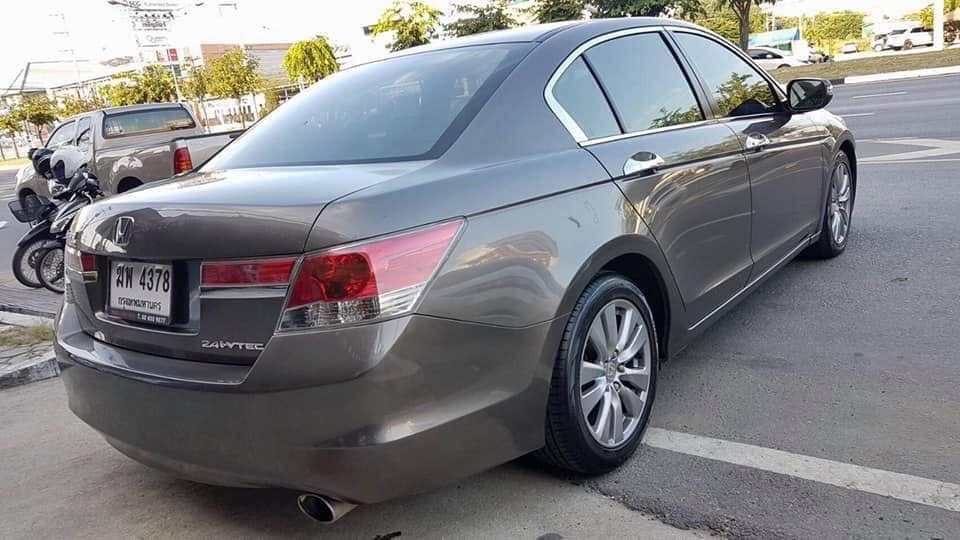 HONDA ACCORD 2.4 AUTO ปี2011