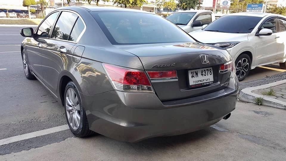 HONDA ACCORD 2.4 AUTO ปี2011 (รูปที่ 4)
