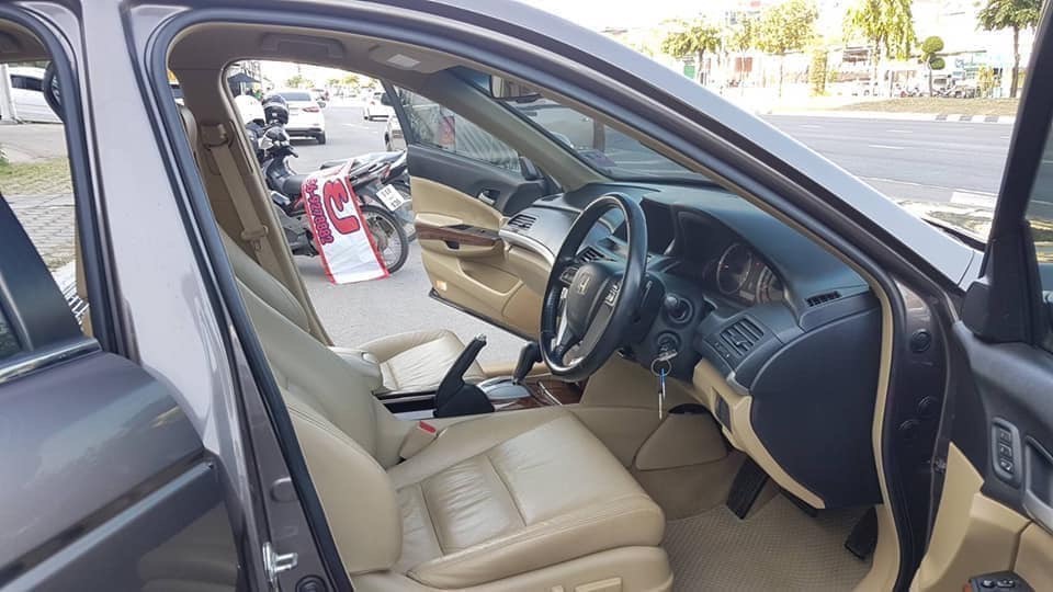 HONDA ACCORD 2.4 AUTO ปี2011 (รูปที่ 5)