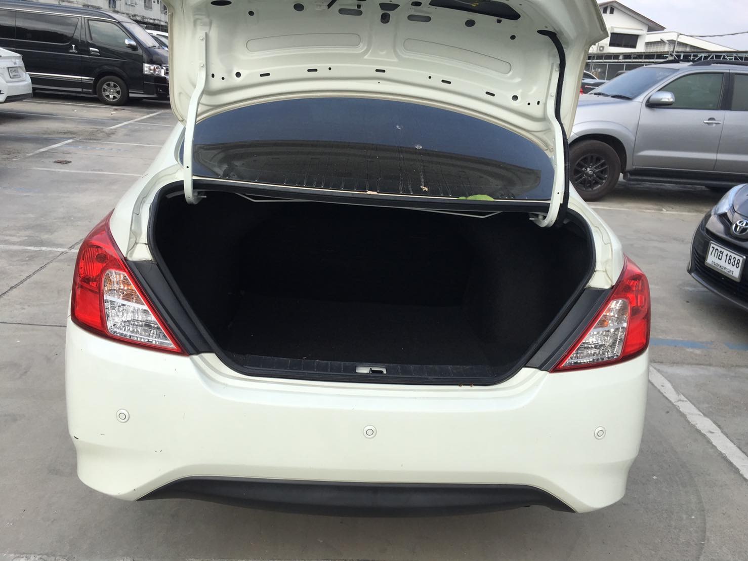 Nissan Almera ปี 2014 สีขาว (รูปที่ 17)