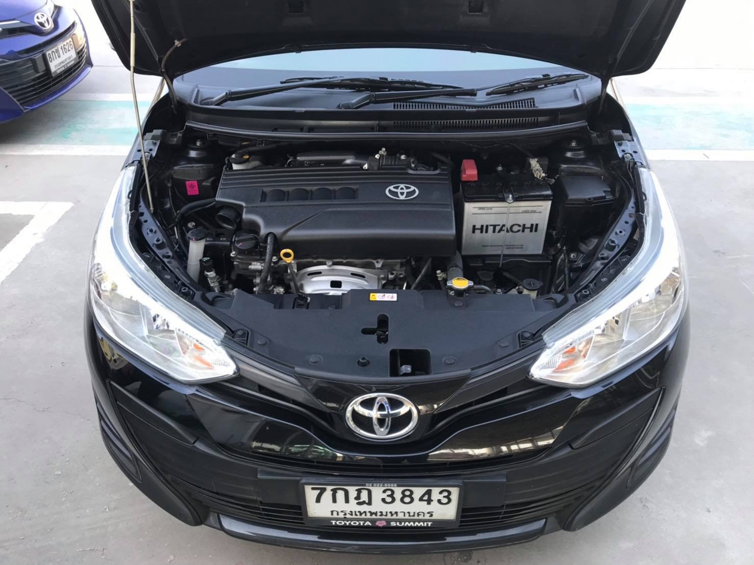 Toyota Yaris Ativ ปี 2017 สีดำ (รูปที่ 3)