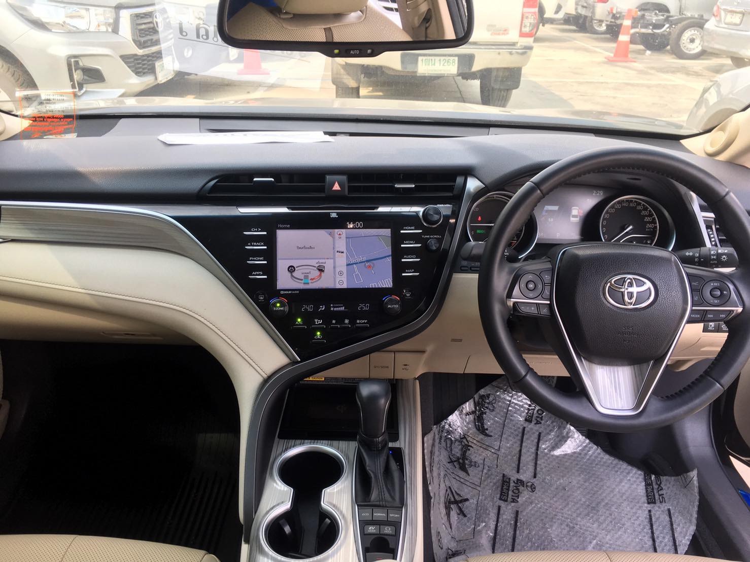 TOYOTA E CAMRY 2.5 HV Premium AT (รูปที่ 12)