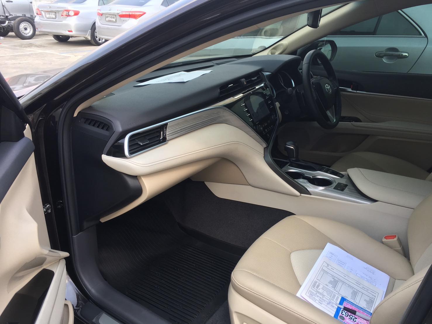 TOYOTA E CAMRY 2.5 HV Premium AT (รูปที่ 14)