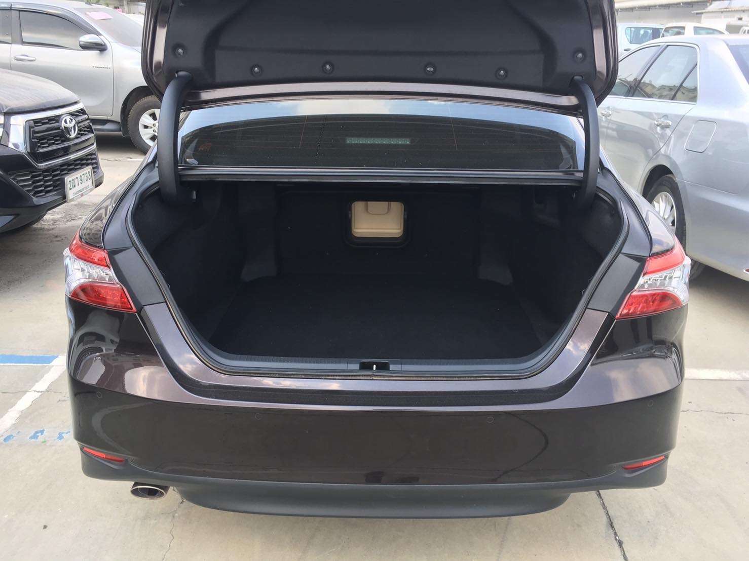 TOYOTA E CAMRY 2.5 HV Premium AT (รูปที่ 17)
