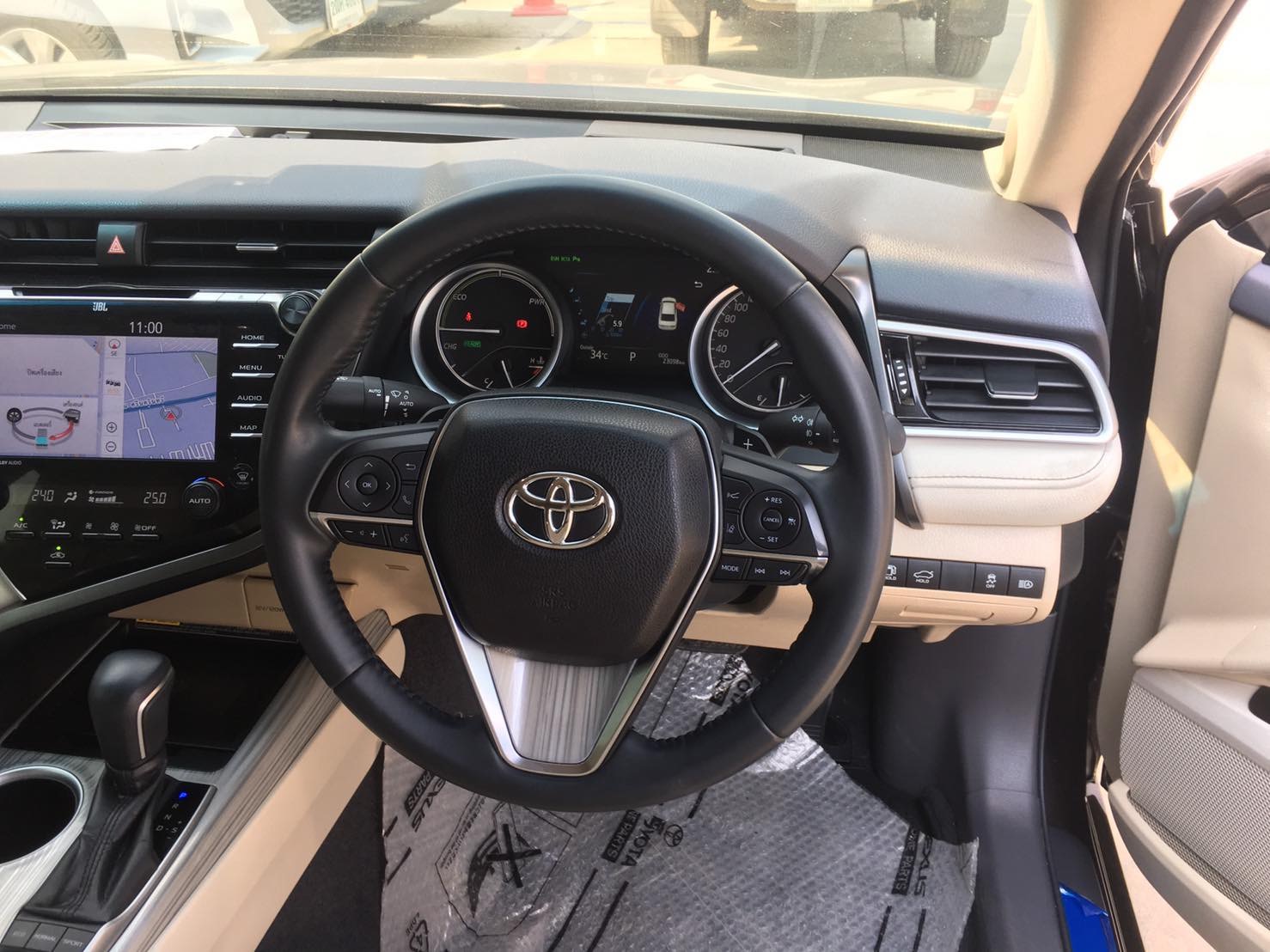 TOYOTA E CAMRY 2.5 HV Premium AT (รูปที่ 8)