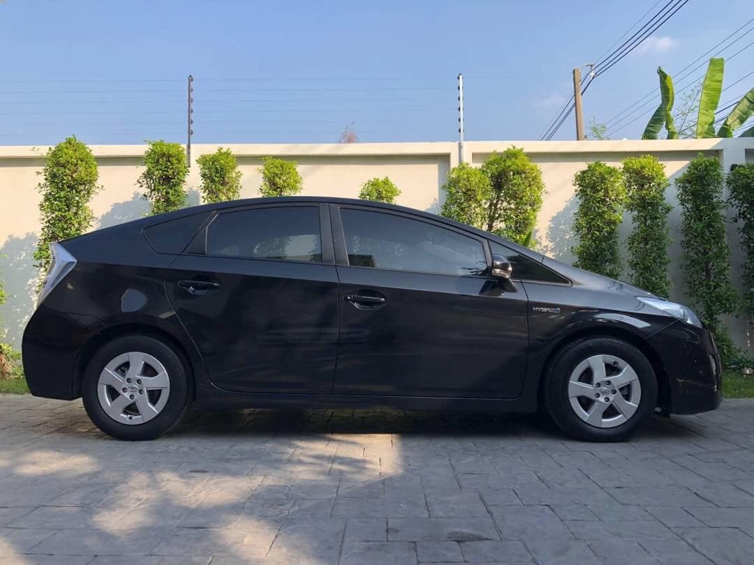 Toyota Prius ปี 2011 สีดำ (รูปที่ 3)