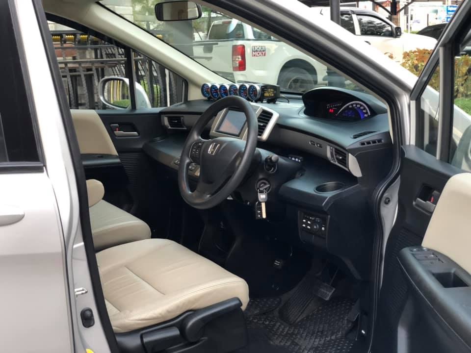Honda Freed ปี 2008 สีขาว (รูปที่ 10)
