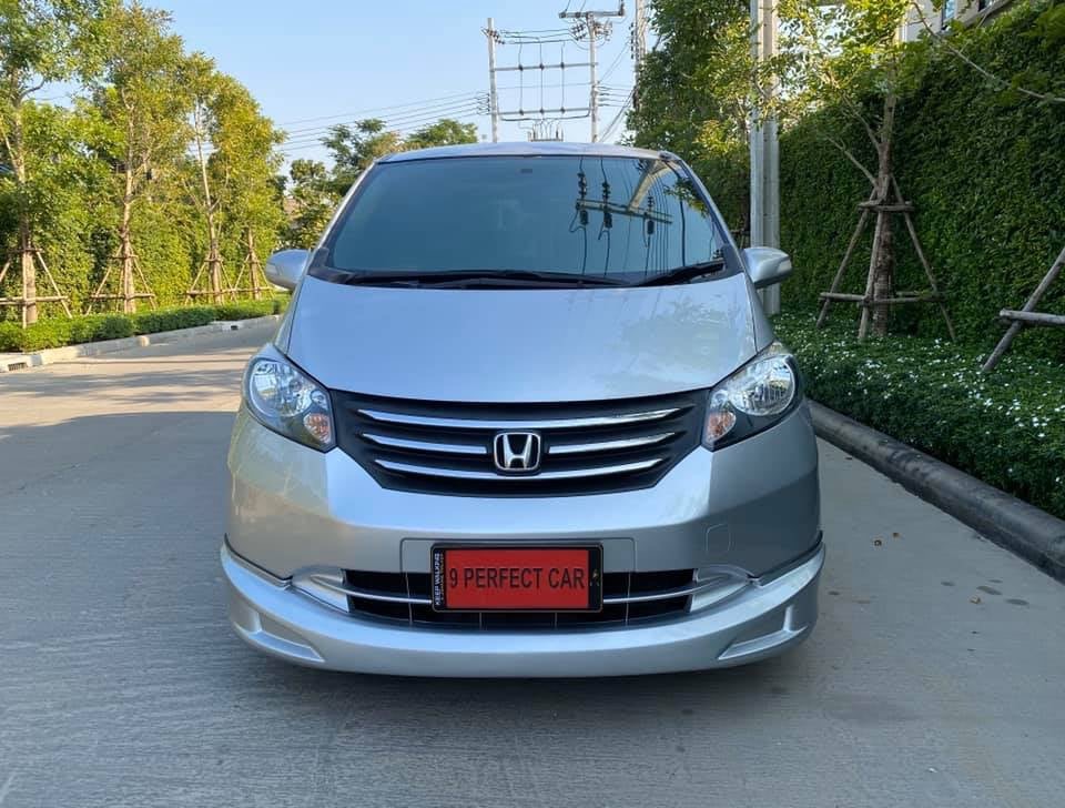 Honda Freed ปี 2011 สีเงิน (รูปที่ 9)