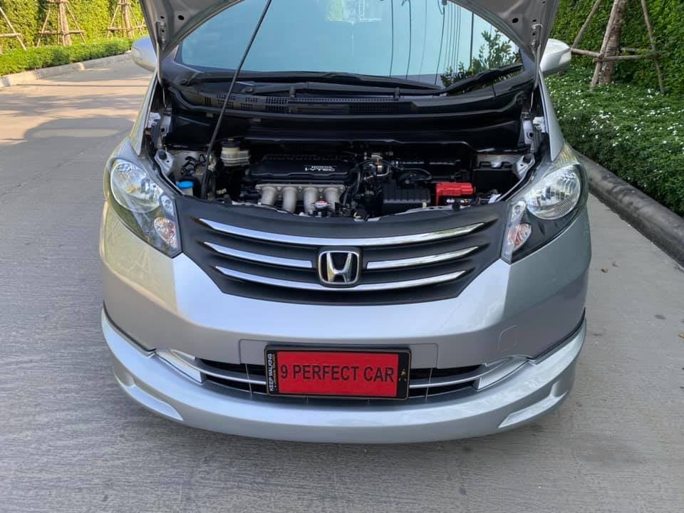 Honda Freed ปี 2011 สีเงิน (รูปที่ 17)