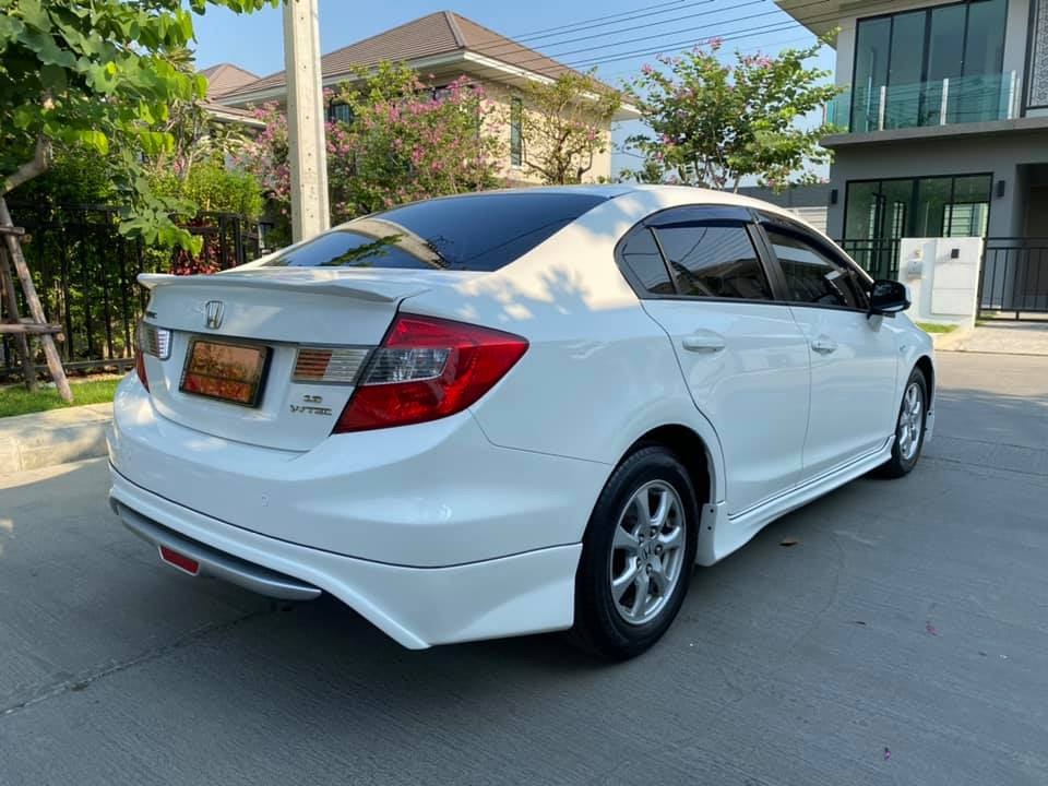 Honda Civic FB ปี 2014 สีขาว (รูปที่ 6)