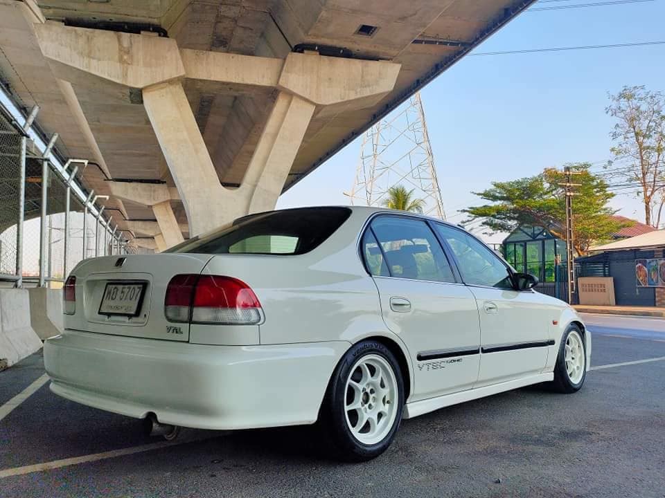 Honda Civic EK โฉม 4 ประตู ปี 1997 สีขาว (รูปที่ 10)