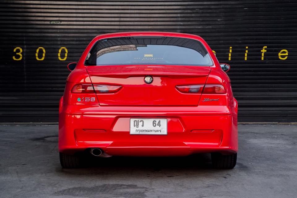 Alfa Romeo 156 ปี 2003 สีแดง