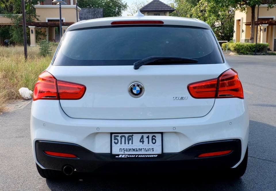 BMW 1 Series F20 118i ปี 2017 สีขาว (รูปที่ 6)