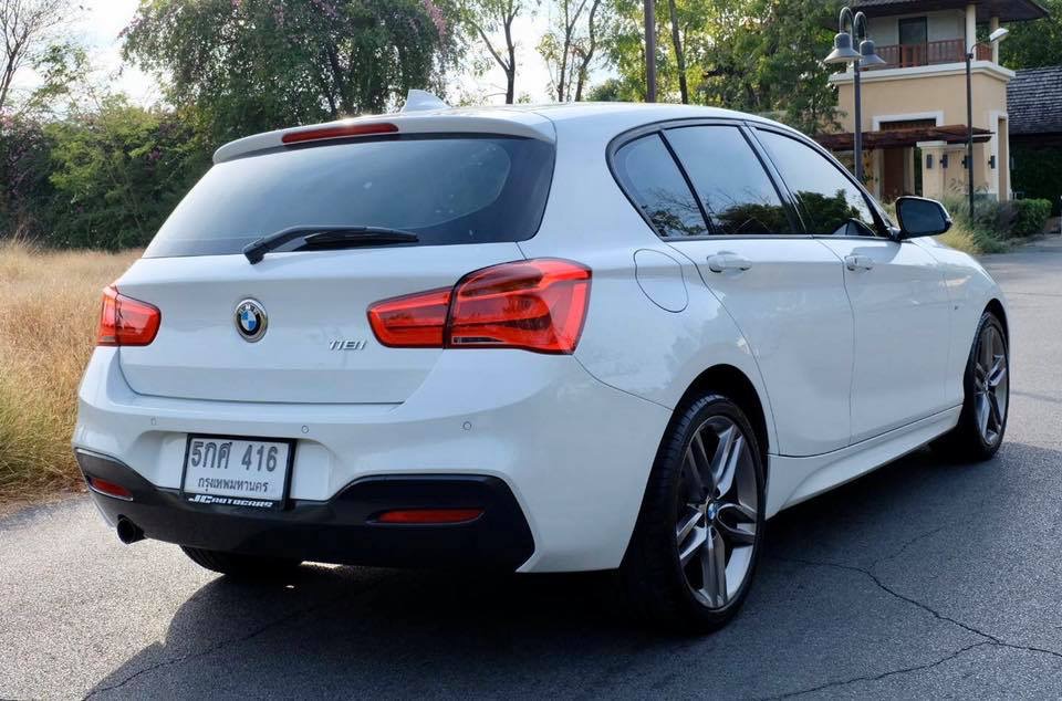 BMW 1 Series F20 118i ปี 2017 สีขาว (รูปที่ 5)