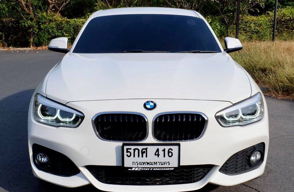 BMW 1 Series F20 118i ปี 2017 สีขาว