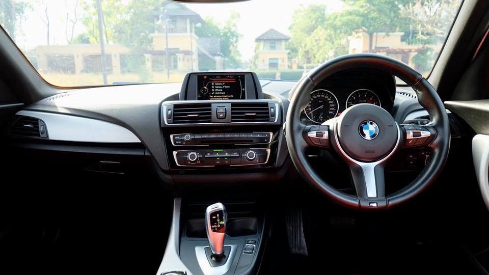 BMW 1 Series F20 118i ปี 2017 สีขาว (รูปที่ 11)