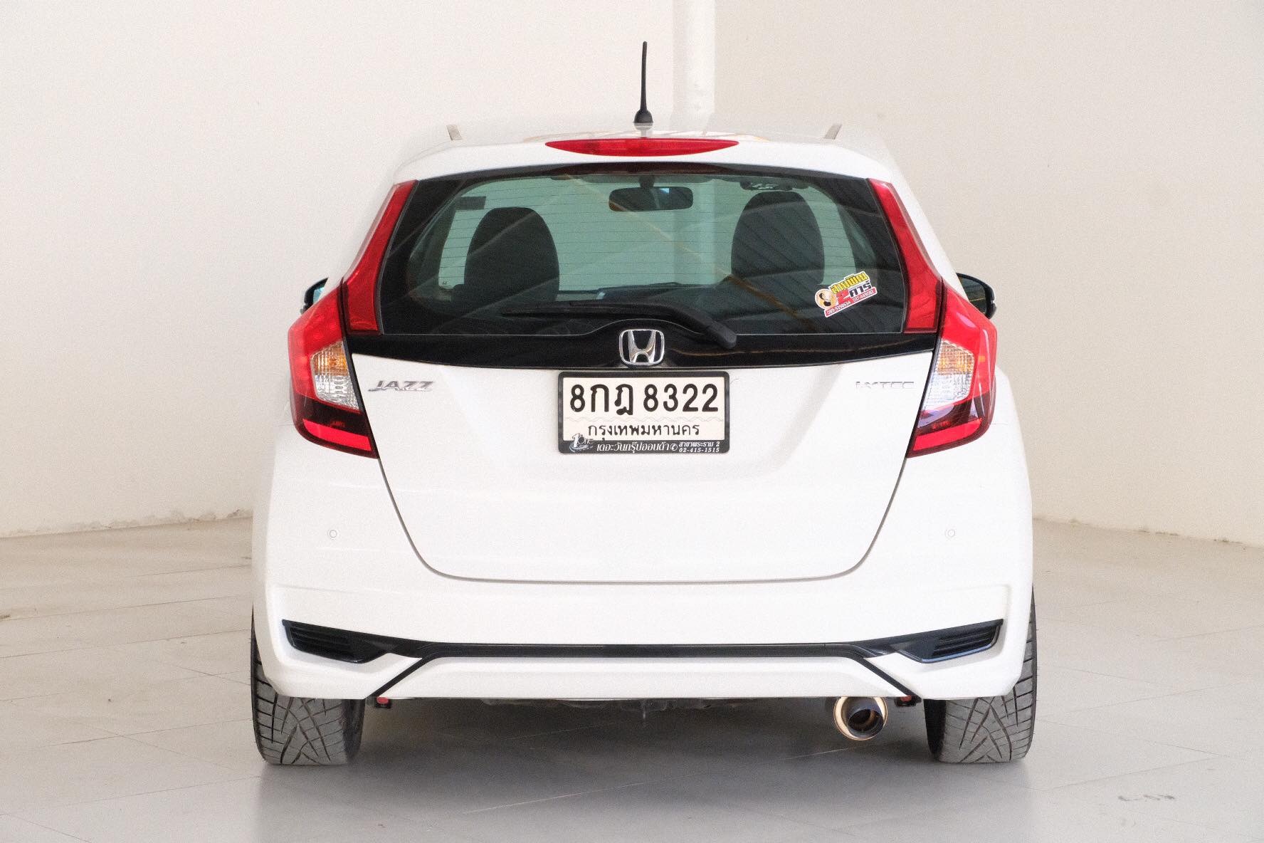 Honda Jazz GK ปี 2018 สีขาว (รูปที่ 6)