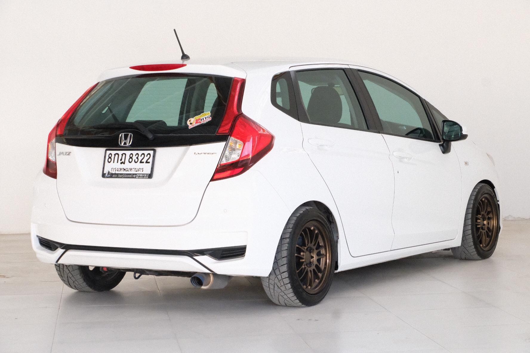 Honda Jazz GK ปี 2018 สีขาว (รูปที่ 5)