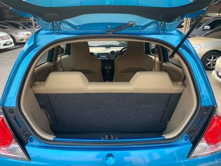 Honda Brio ปี 2012 สีฟ้า (รูปที่ 18)