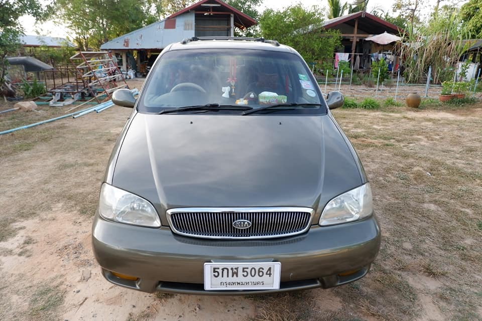 Kia Carnival ปี 2001 สีน้ำตาล (รูปที่ 12)