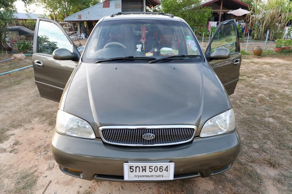 Kia Carnival ปี 2001 สีน้ำตาล (รูปที่ 11)