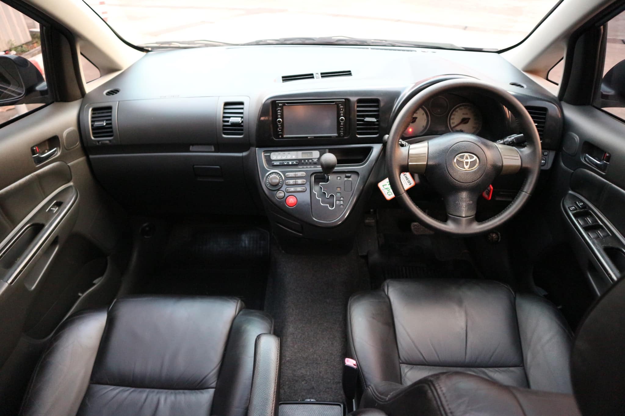 Toyota Wish ปี 2005 สีดำ (รูปที่ 7)