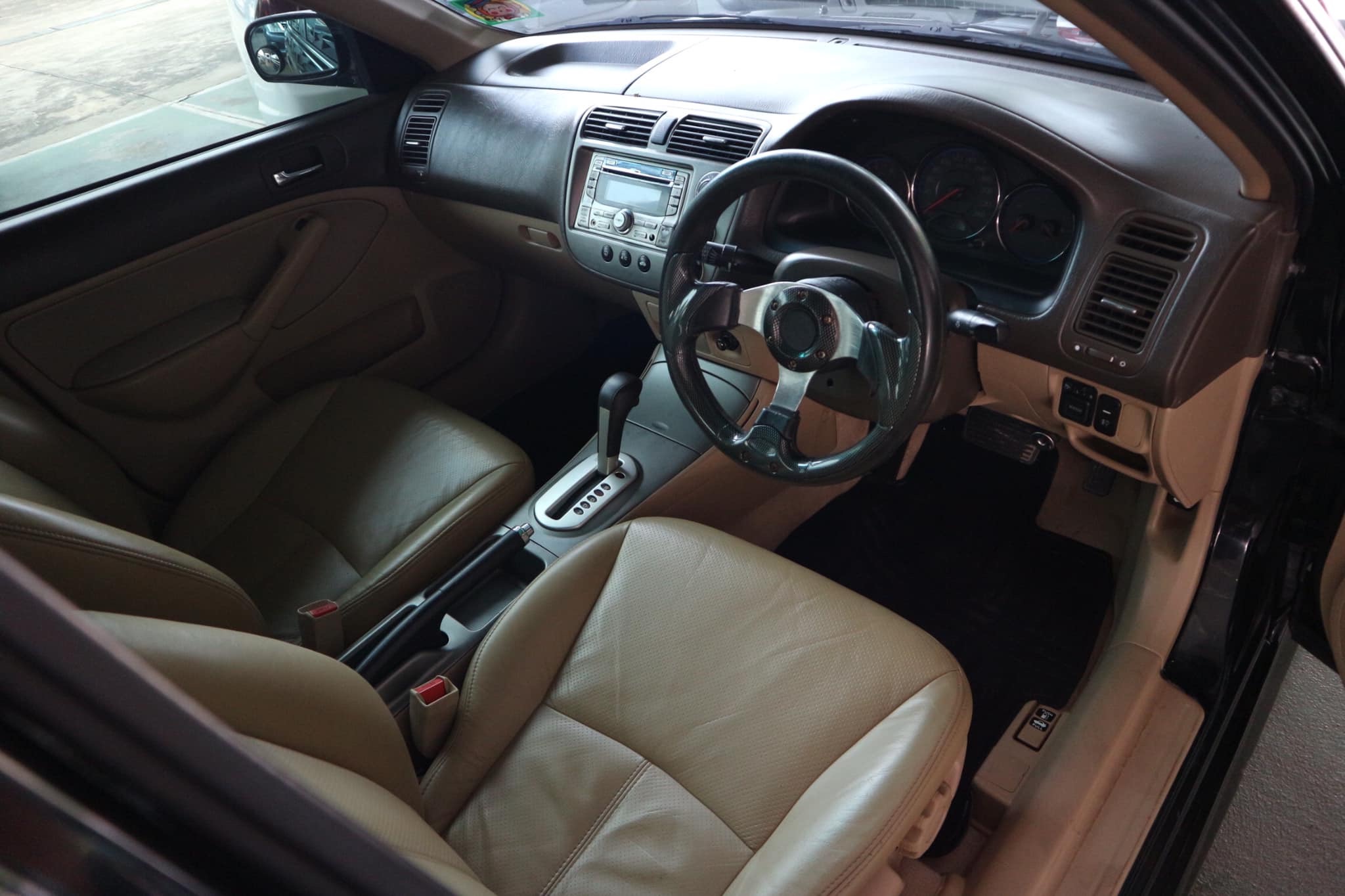 Honda Civic ES (Dimension) โฉม ตาเหยี่ยว ปี 2005 สีดำ (รูปที่ 11)