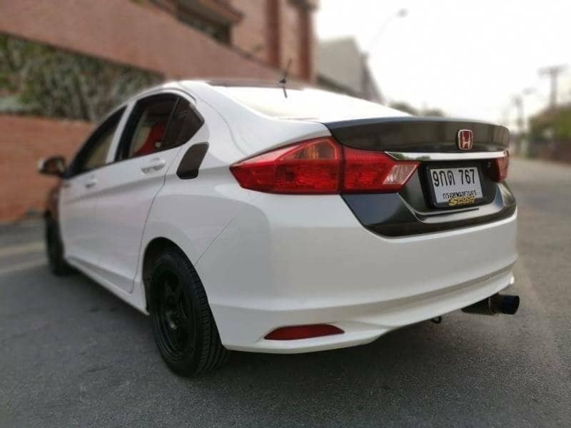 Honda City ปี 2015 สีขาว (รูปที่ 4)