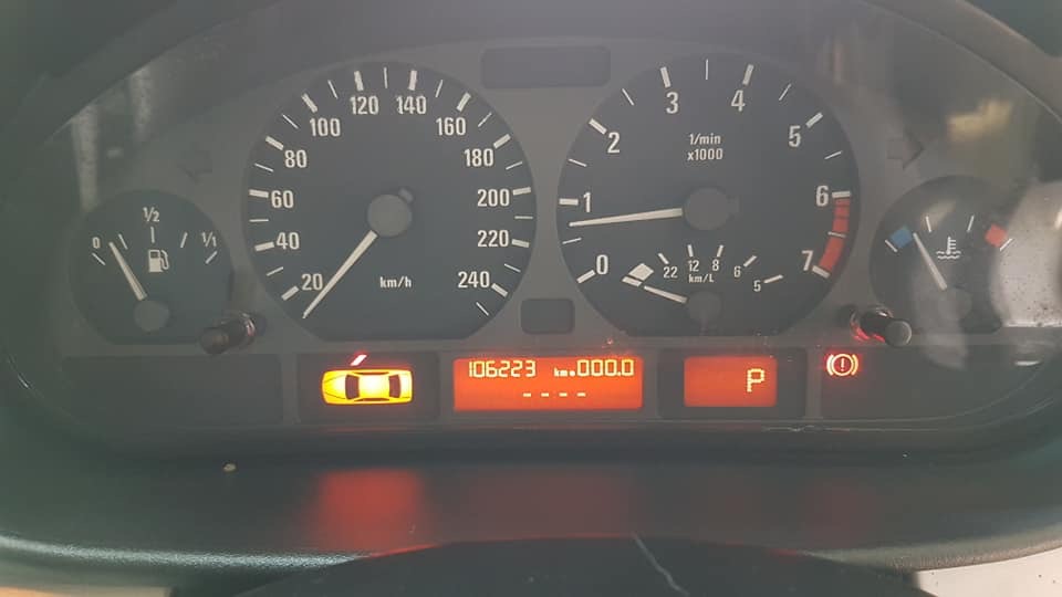 BMW 3 Series E46 318i ปี 2005 สีเงิน (รูปที่ 7)
