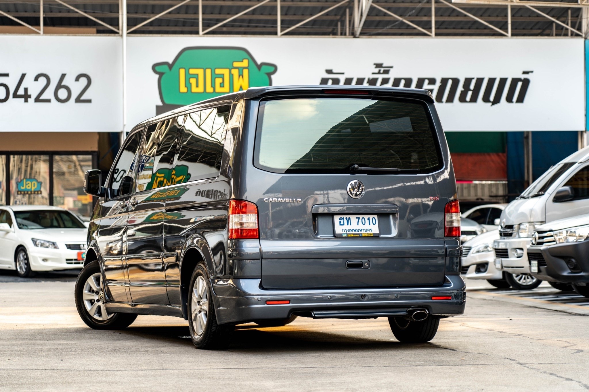 Volkswagen Transporter (Caravelle) Caravelle ปี 2010 สีเทา (รูปที่ 4)