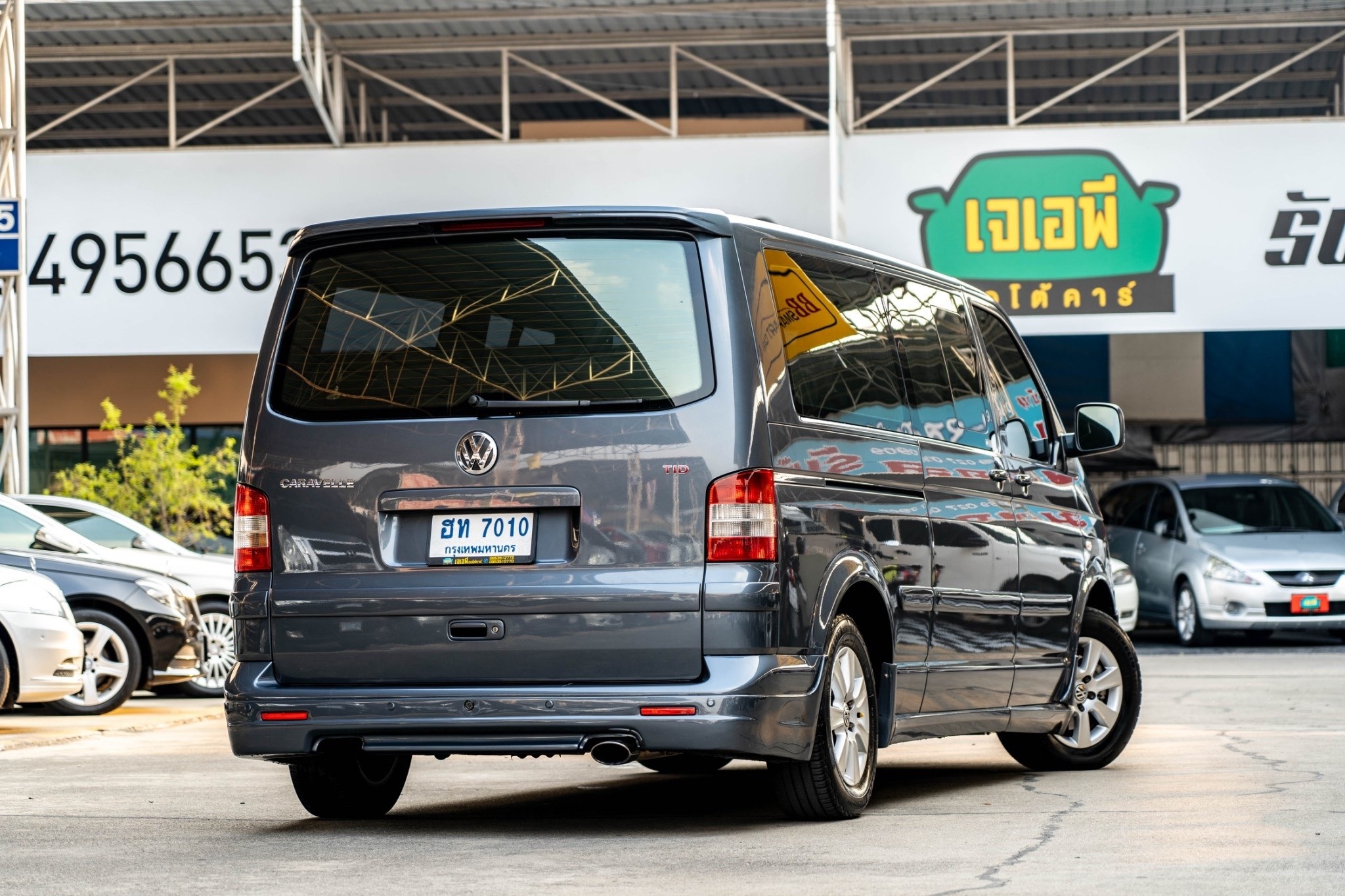 Volkswagen Transporter (Caravelle) Caravelle ปี 2010 สีเทา