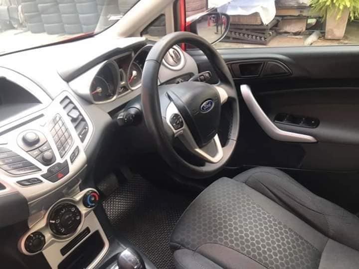Ford Fiesta ปี 2011 สีแดง (รูปที่ 9)