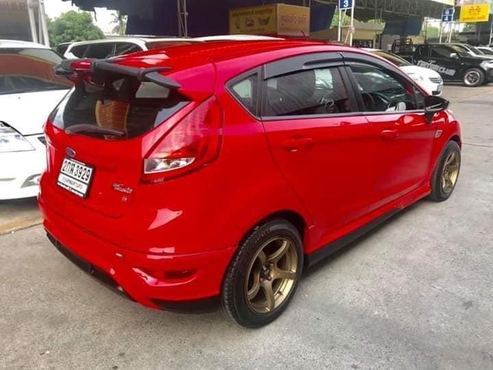 Ford Fiesta ปี 2011 สีแดง (รูปที่ 5)