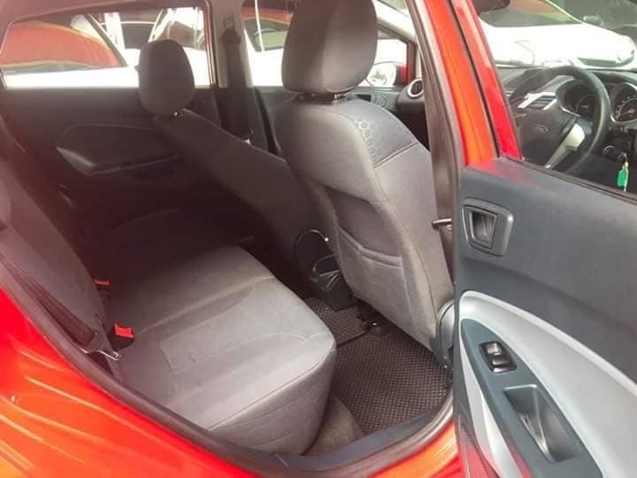 Ford Fiesta ปี 2011 สีแดง (รูปที่ 8)