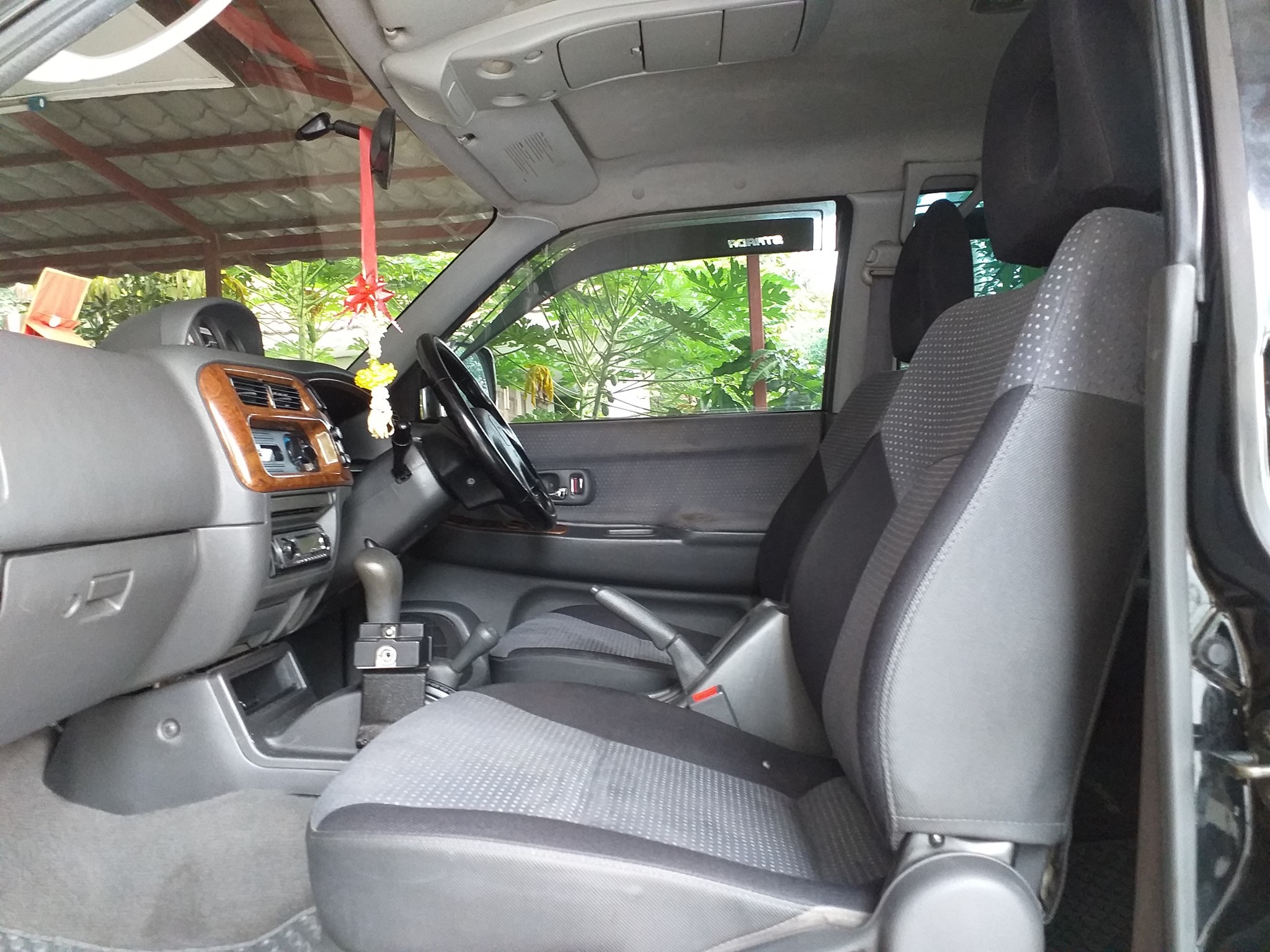 Mitsubishi strada G-wagon 2003 สีดำ 4wd (รูปที่ 13)
