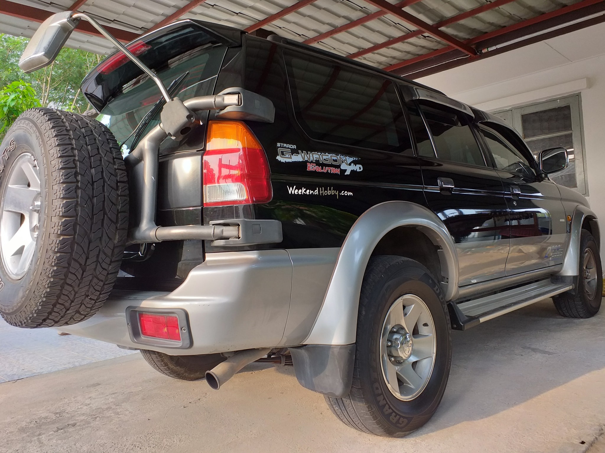 Mitsubishi strada G-wagon 2003 สีดำ 4wd (รูปที่ 7)