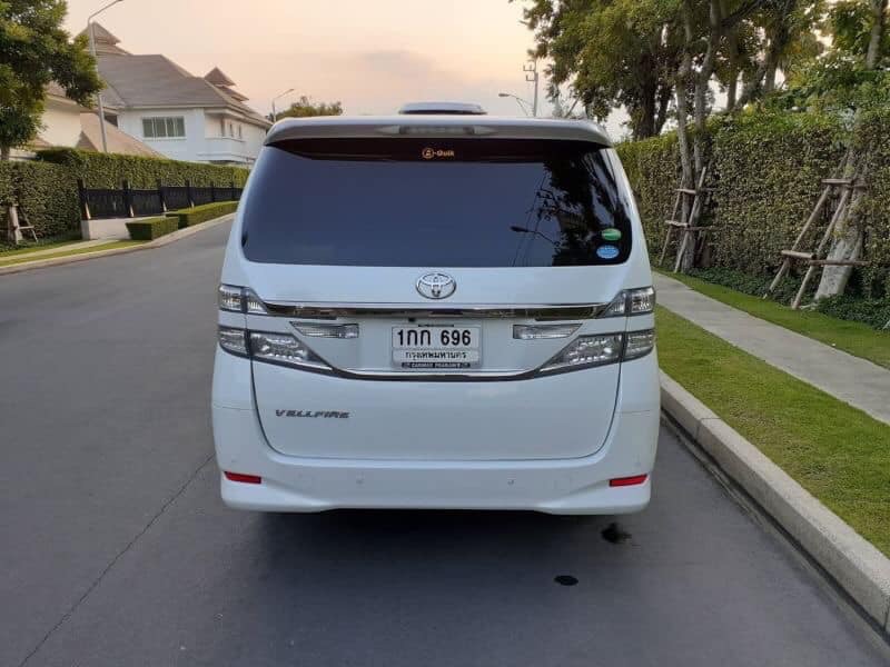 Toyota Vellfire ปี 2012 สีขาว (รูปที่ 7)