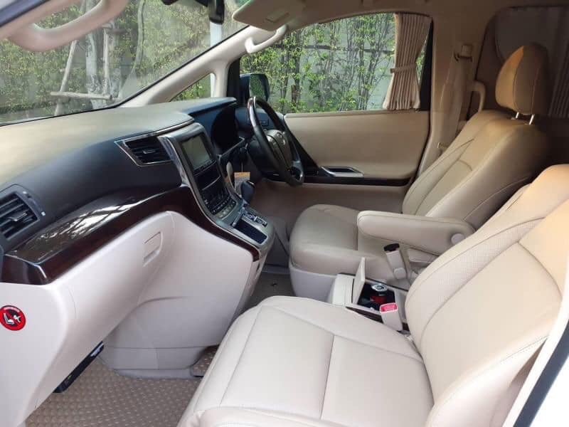 Toyota Vellfire ปี 2012 สีขาว (รูปที่ 8)