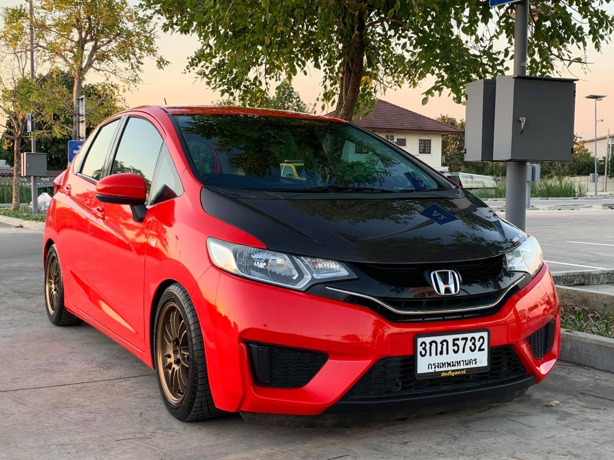 Honda Jazz GK ปี 2015 สีแดง