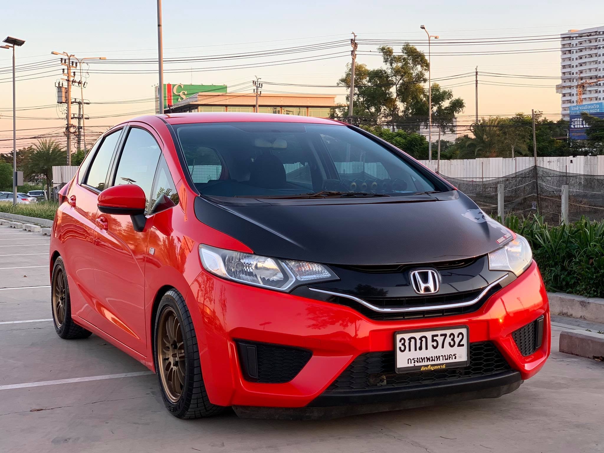 Honda Jazz GK ปี 2015 สีแดง (รูปที่ 11)
