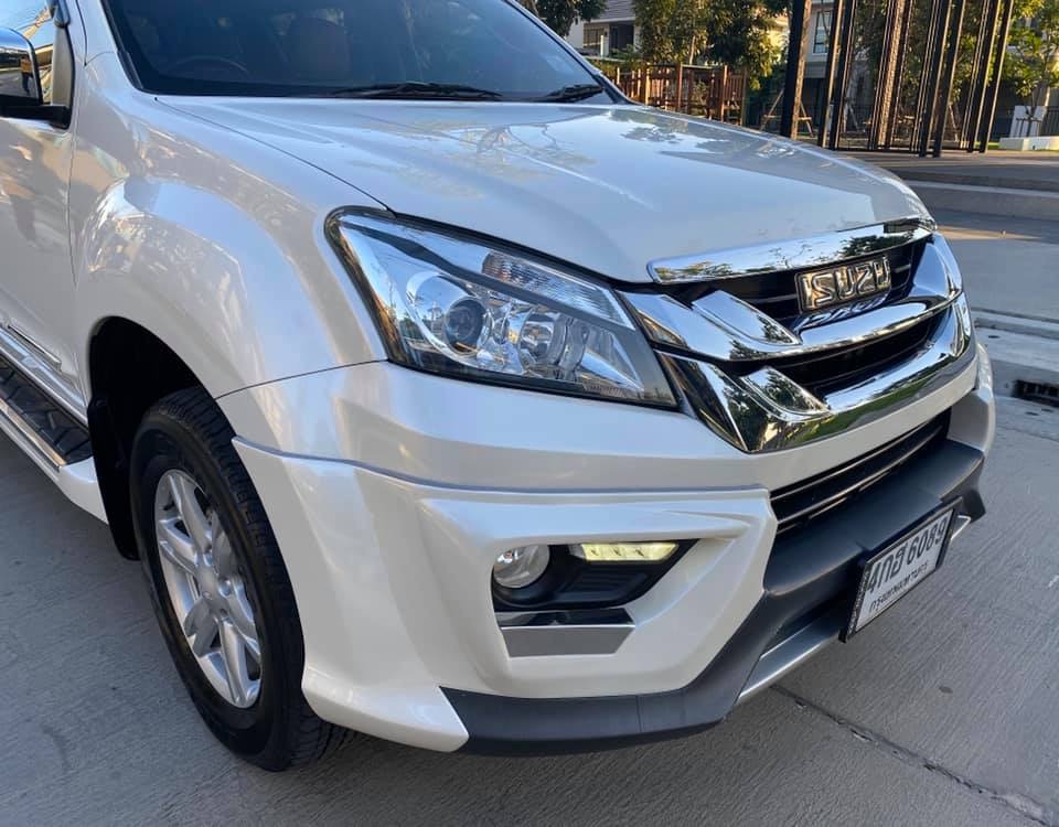 Isuzu MU-X ปี 2016 สีขาว (รูปที่ 16)