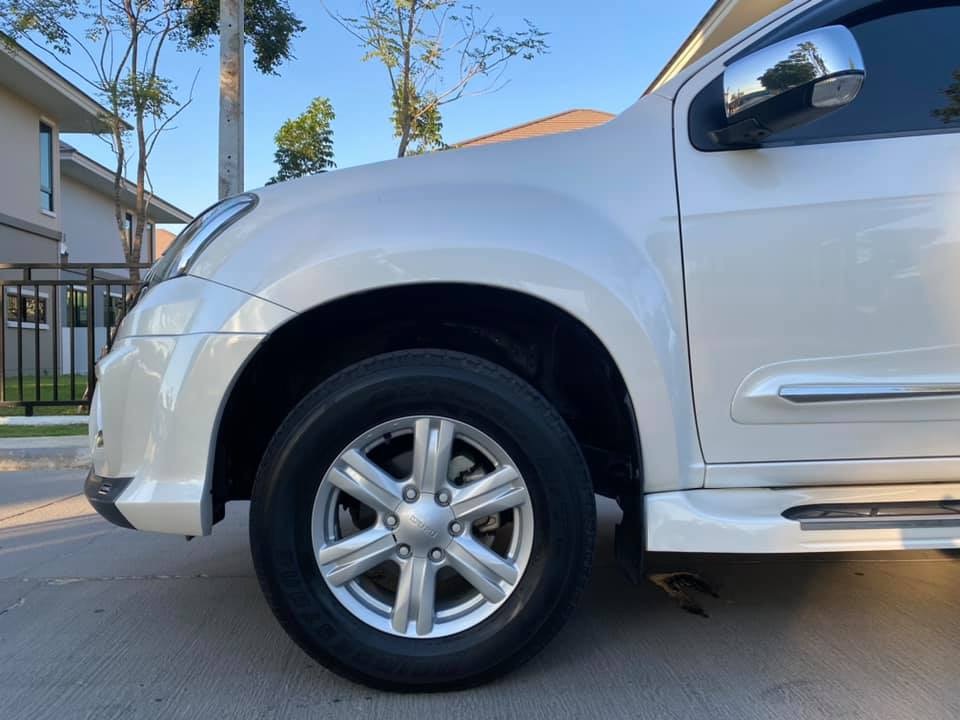 Isuzu MU-X ปี 2016 สีขาว (รูปที่ 17)