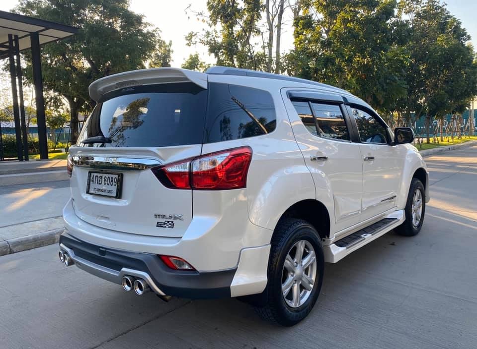 Isuzu MU-X ปี 2016 สีขาว (รูปที่ 2)