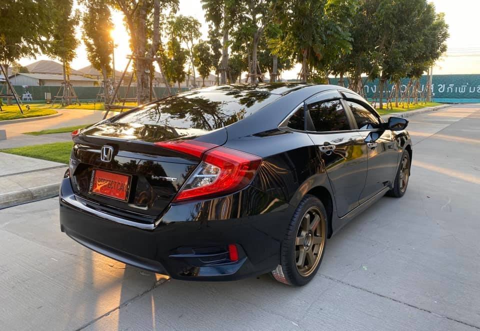 Honda Civic FC Sedan ปี 2016 สีดำ (รูปที่ 5)