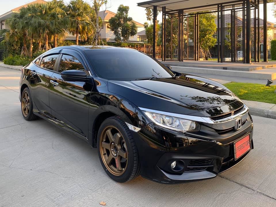 Honda Civic FC Sedan ปี 2016 สีดำ