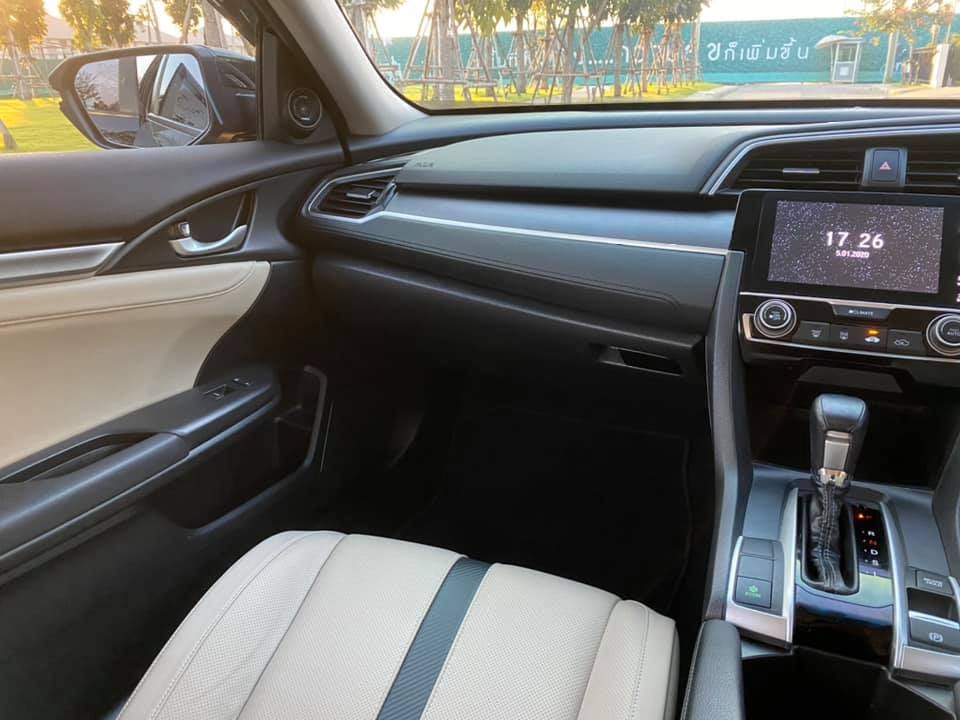 Honda Civic FC Sedan ปี 2016 สีดำ (รูปที่ 10)