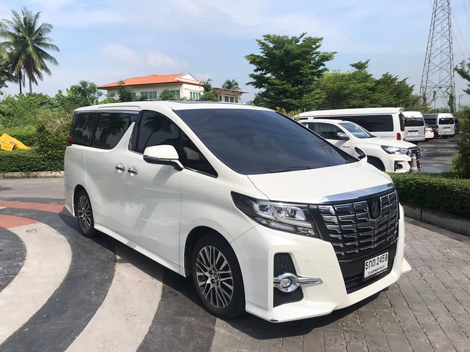 Toyota Alphard ปี 2016 สีขาว