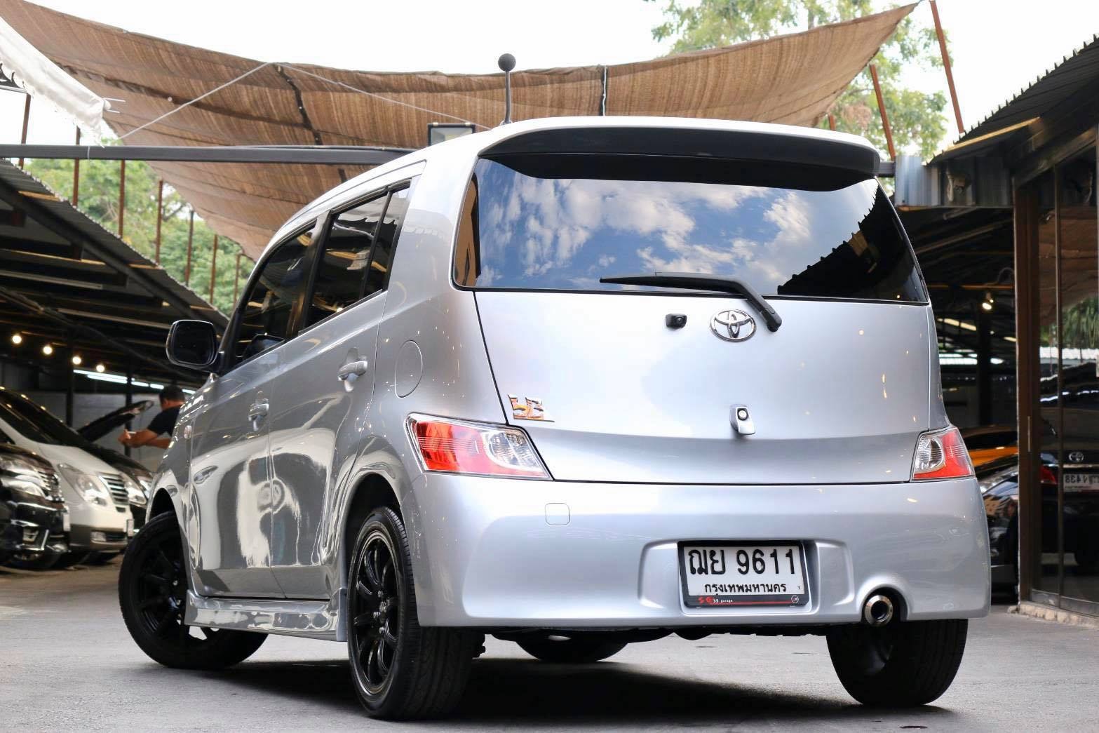 Toyota bB ปี 2011 สีเงิน (รูปที่ 3)