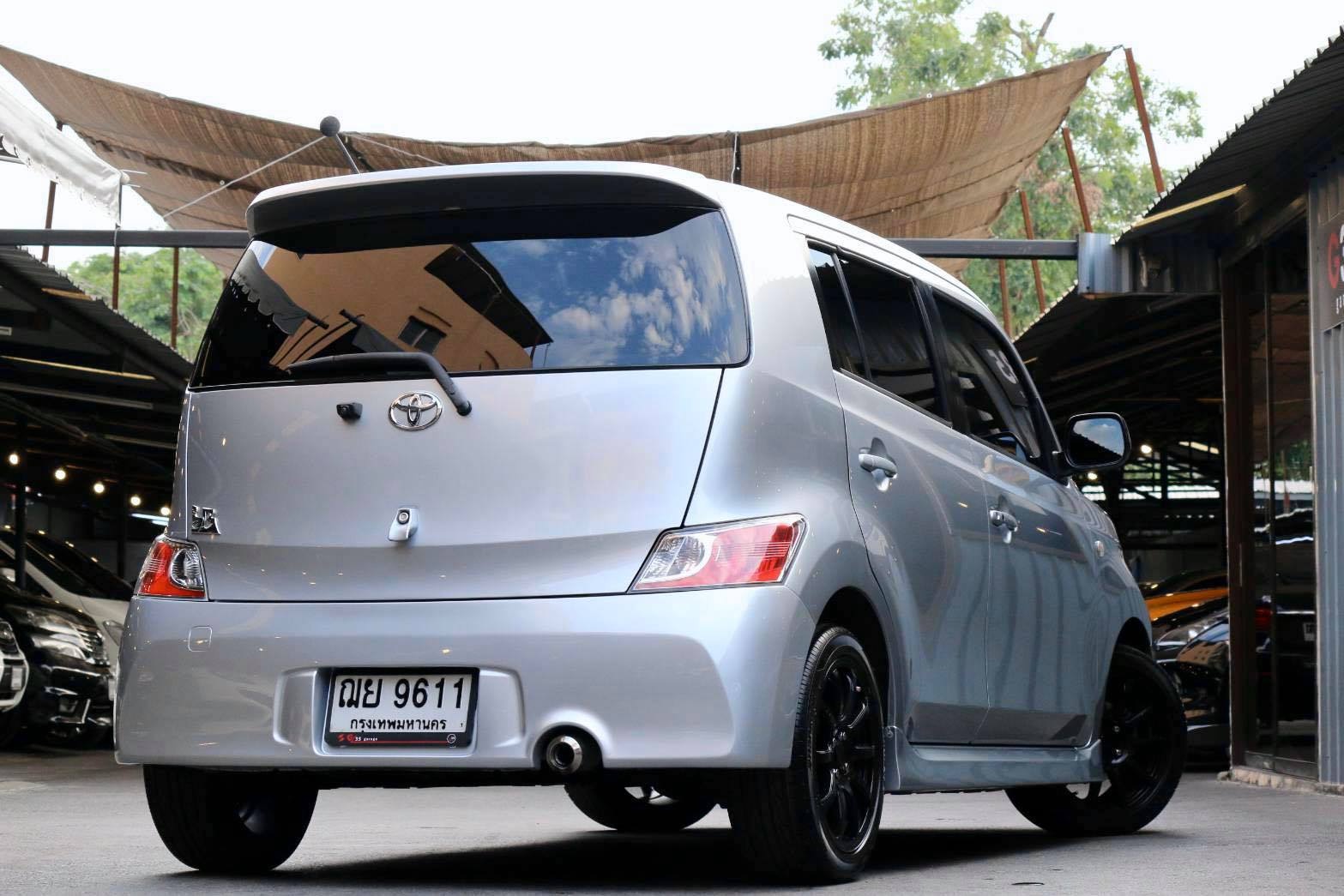 Toyota bB ปี 2011 สีเงิน (รูปที่ 4)